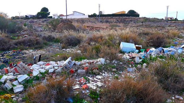 Vertidos-Pinseque04-(1)