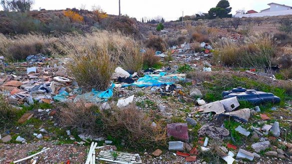 Vertidos-Pinseque04-(2)