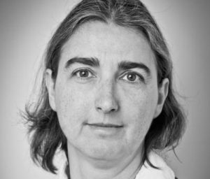 Dolores Romano, en la actualidad es responsable de políticas de sustancias químicas en la Oficina Europea de Medio Ambiente (EEB). Dolores Romano, en la actualidad es responsable de políticas de sustancias químicas en la Oficina Europea de Medio Ambiente (EEB).