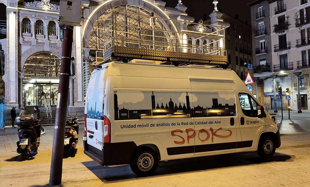 Nueva unidad móvil de análisis de calidad del aire para monitorizar la recién estrenada Zona de Bajas Emisiones (ZBE), que entró en vigor el 12 de diciembre de 2025.
