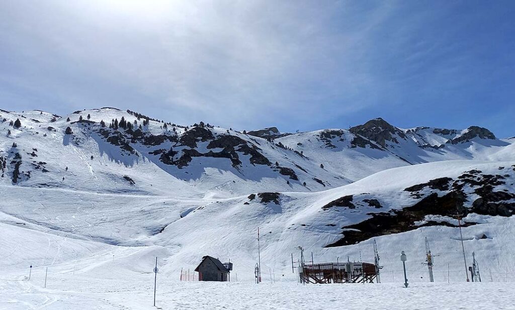 La mayoría de los experimentos fueron llevados a cabo en las cercanías de la estación de esquí de Formigal-Sarrios (Huesca, España). Fuente: Isabel Marín Beltrán.